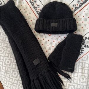 All Saints (DISCONTINUED)Black Knit WOOL + ALPACA Set (Scarf Hat Gloves Mittens)